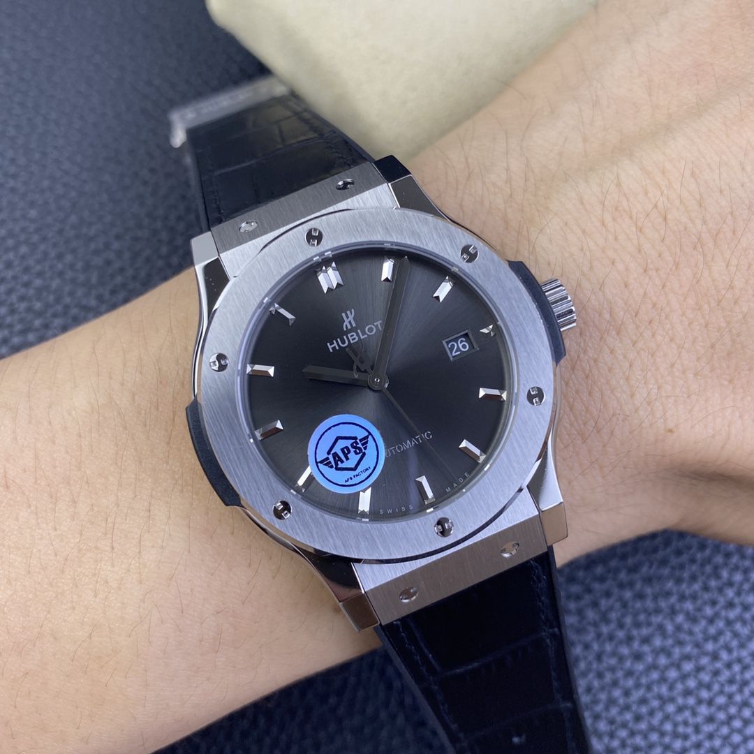 视频评测HUBLOT宇舶表经典融合顶级复刻手表542.NX.7170.LR，542.OX.7180.LR高仿腕表 / YB130