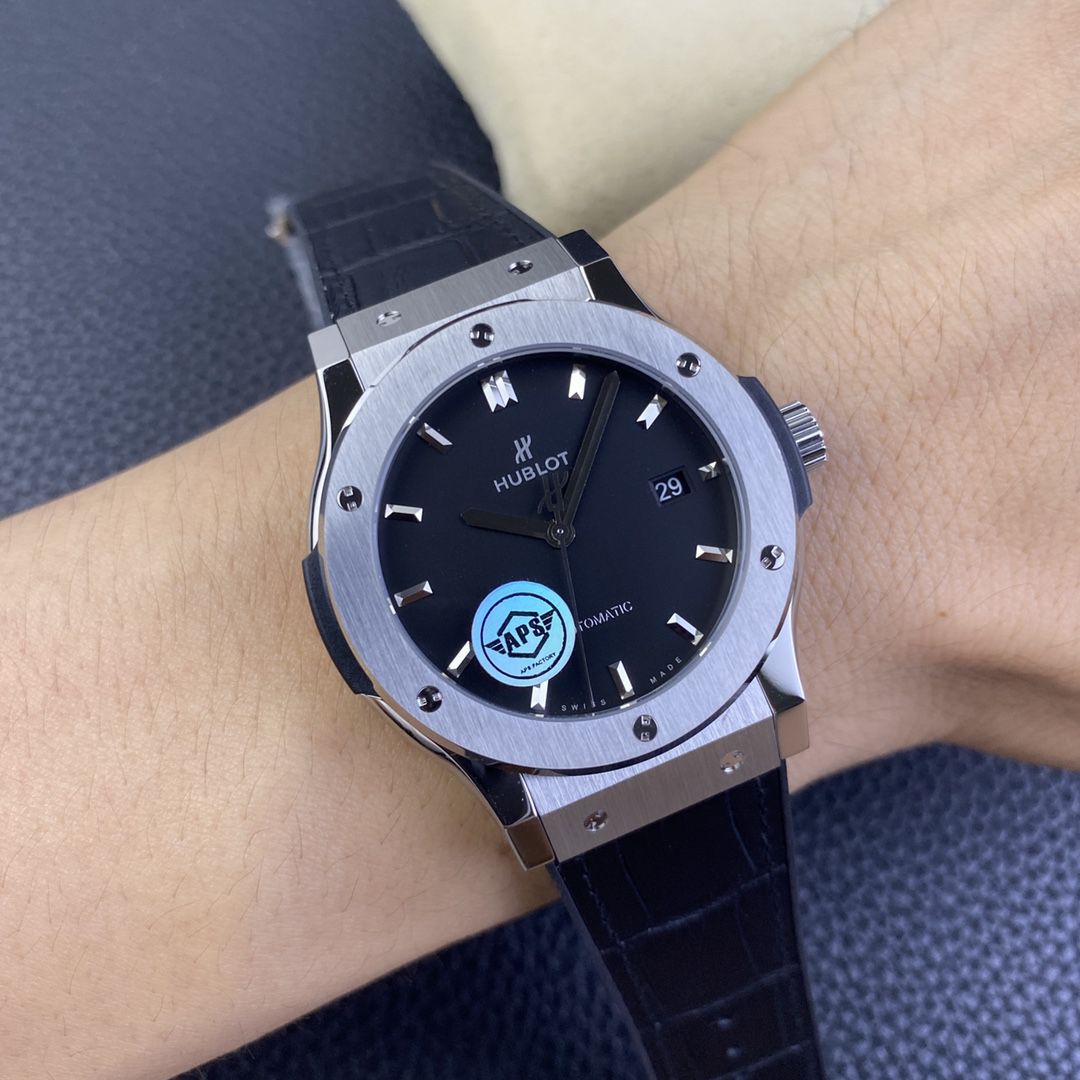 视频评测HUBLOT宇舶表经典融合顶级复刻手表542.NX.7170.LR，542.OX.7180.LR高仿腕表 / YB130