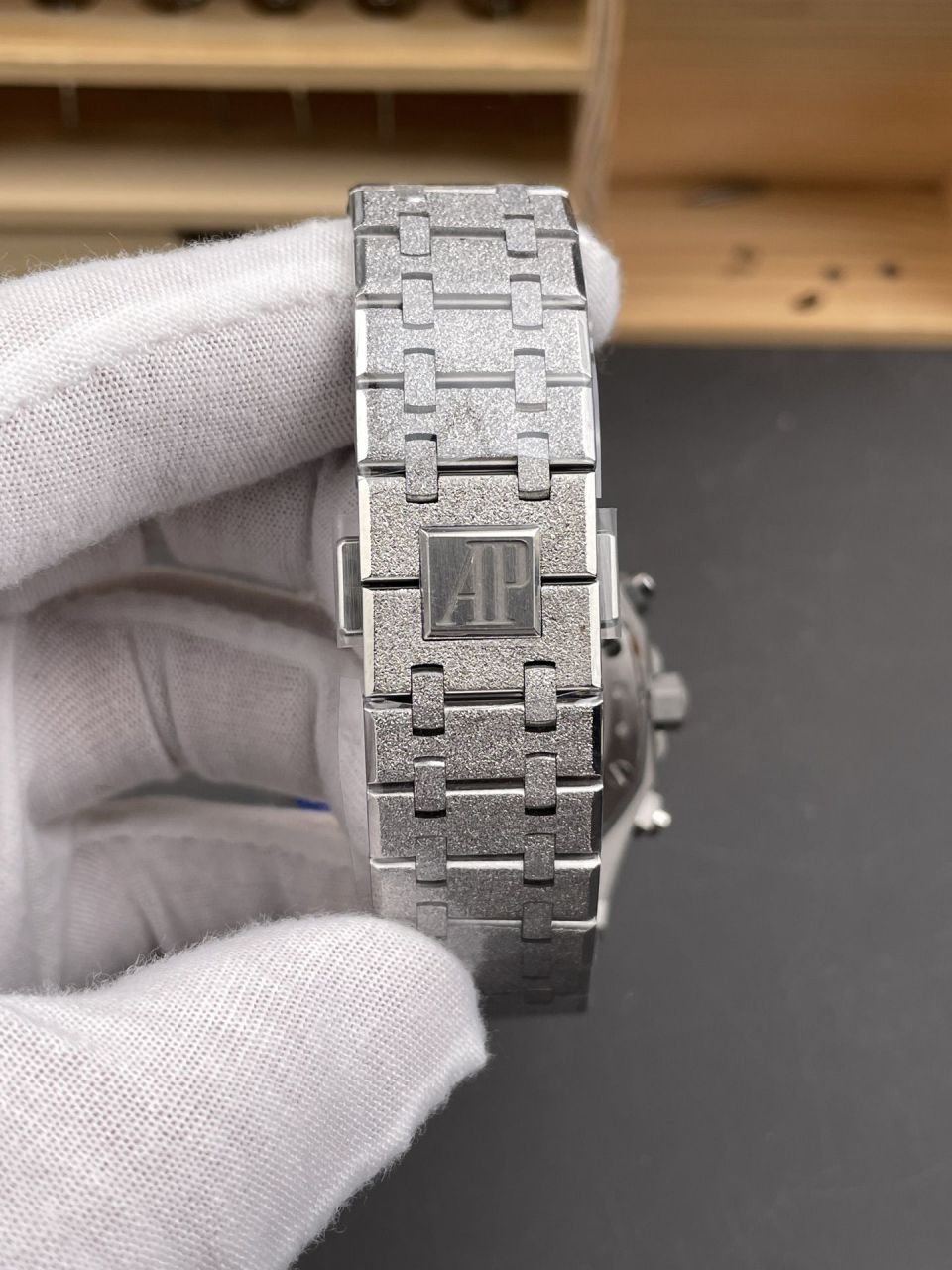 APS爱彼皇家橡树系列26240BC.GG.1324BC.02腕表 /  