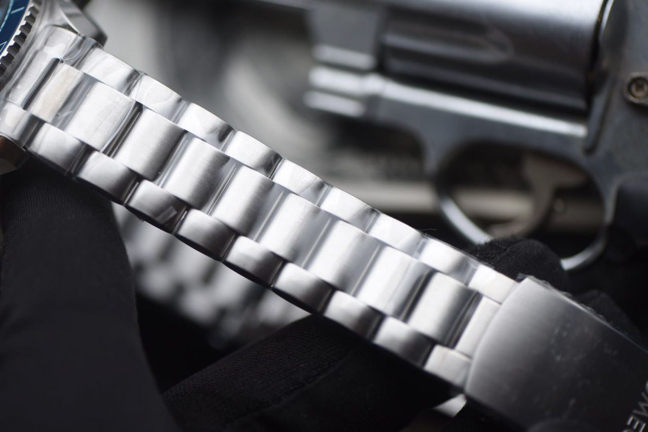 VS欧米茄海马系列215.30.40.20.03.002腕表 /  