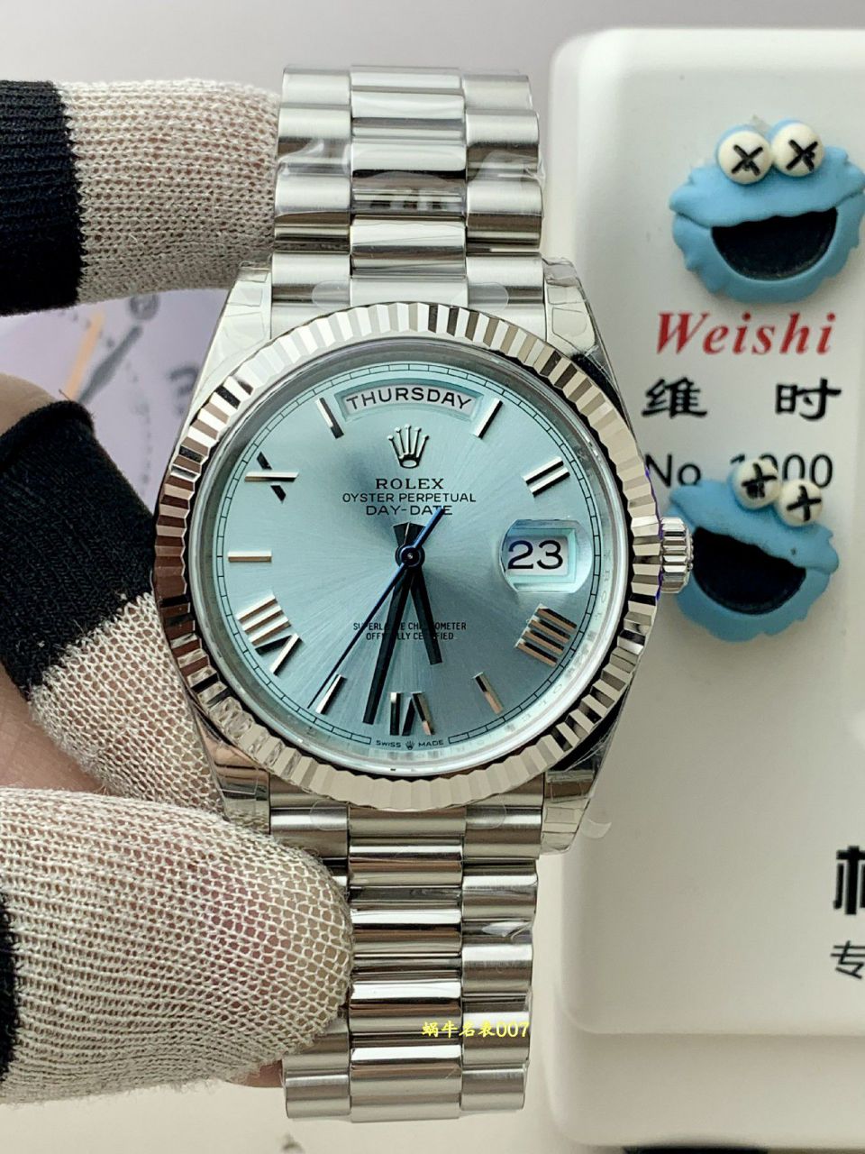 VS劳力士星期日历型配重系列M228236-0012腕表 /  