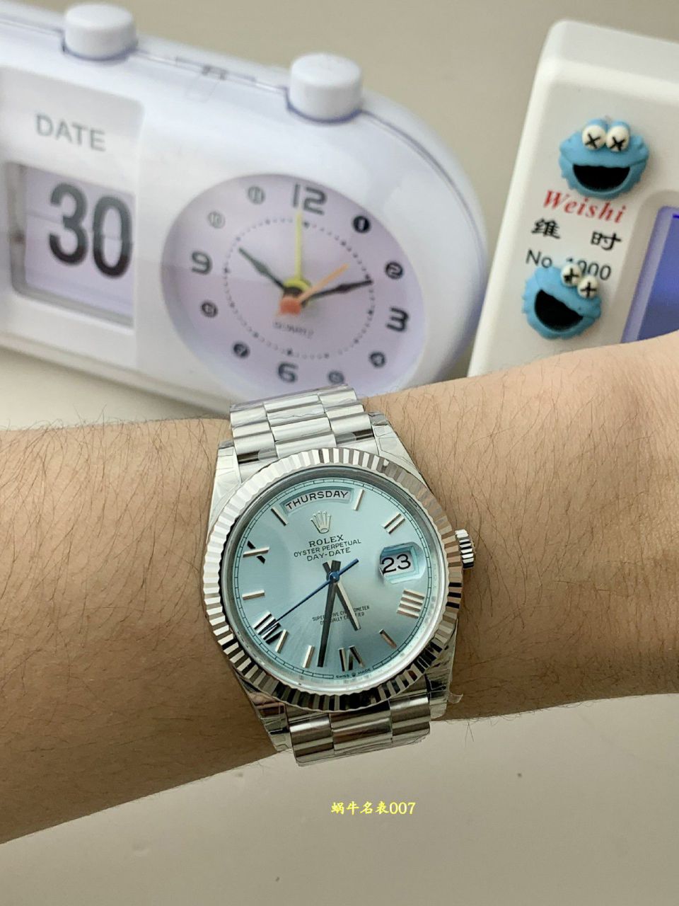 VS劳力士星期日历型配重系列M228236-0012腕表 /  