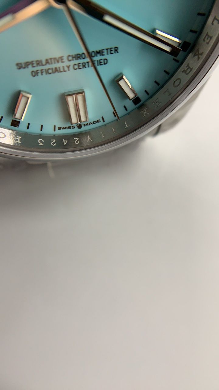 VS劳力士蚝式恒动系列m126000-0006腕表 /  