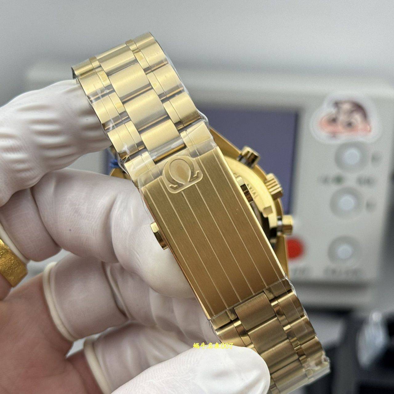 N1欧米茄超霸系列310.60.42.50.99.002腕表 /  