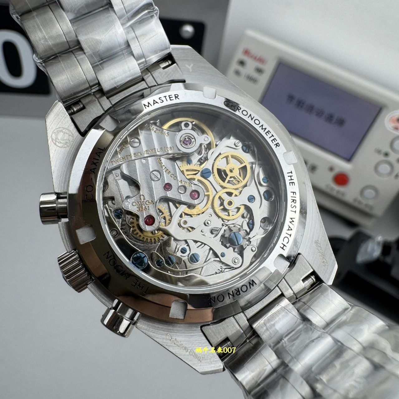 N1欧米茄超霸系列310.30.42.50.04.001腕表(3861白超霸) /  