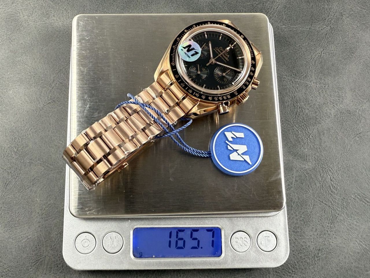 N1欧米茄超霸系列310.60.42.50.01.001腕表 /  