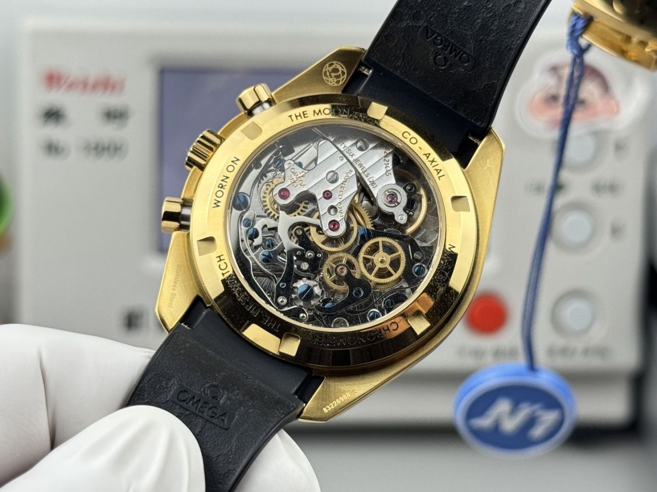 N1欧米茄超霸系列310.63.42.50.10.001腕表 /  