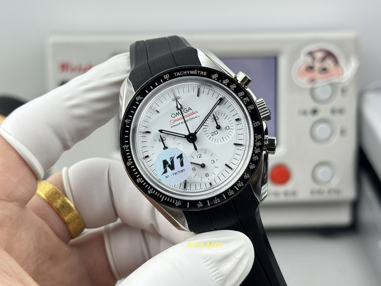 N1欧米茄超霸系列310.32.42.50.01.001腕表 /  