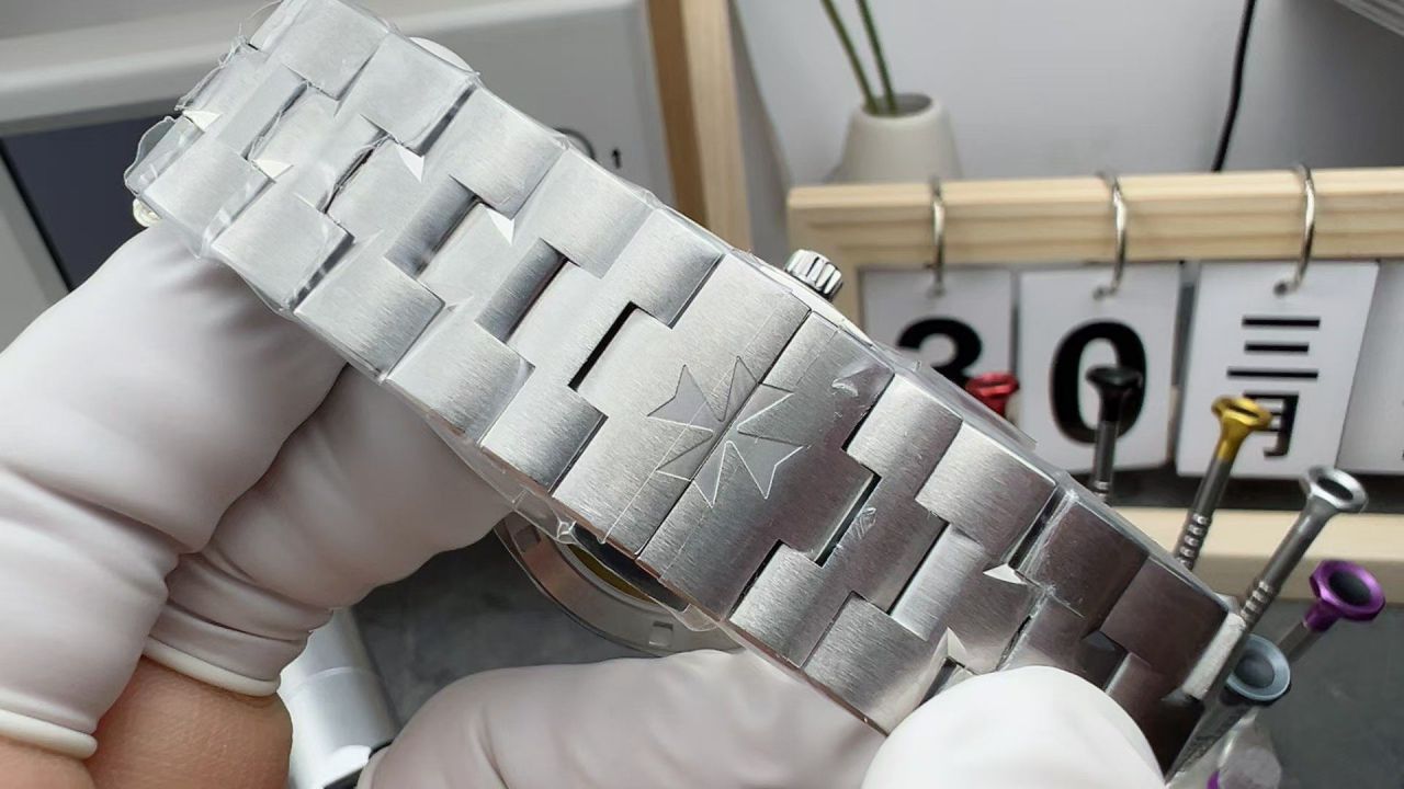 PPF江诗丹顿纵横四海系列4500V/210A-B483腕表 /  