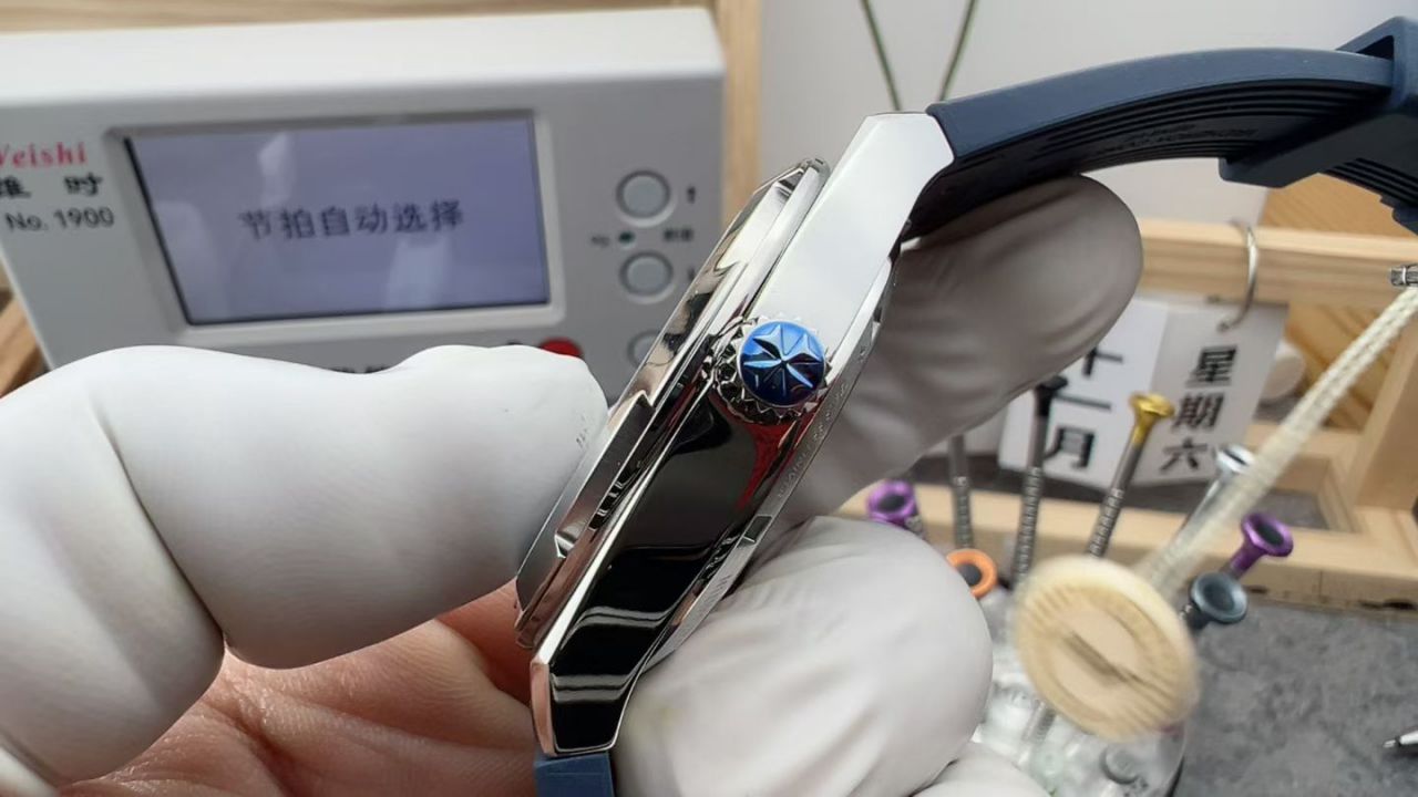 PPF江诗丹顿纵横四海系列4500V/210A-B128腕表胶带款 /  