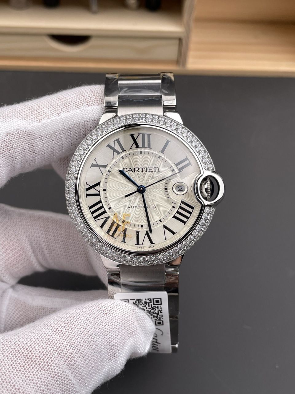 AF卡地亚蓝气球系列WE9009Z3腕表 /  