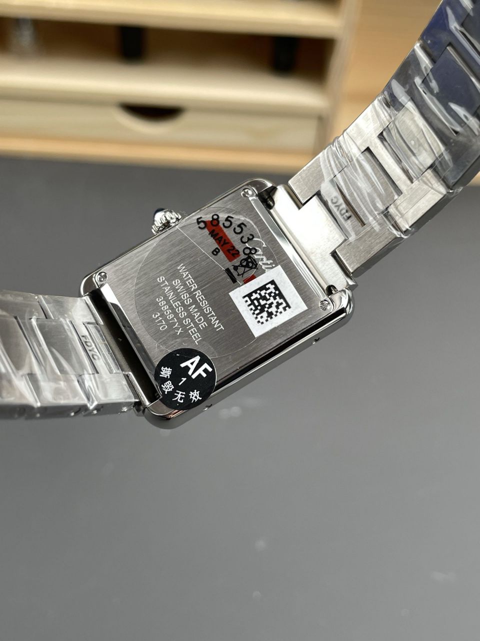 AF老坦克 钻圈小号卡地亚坦克系列W4TA0009腕表 /  