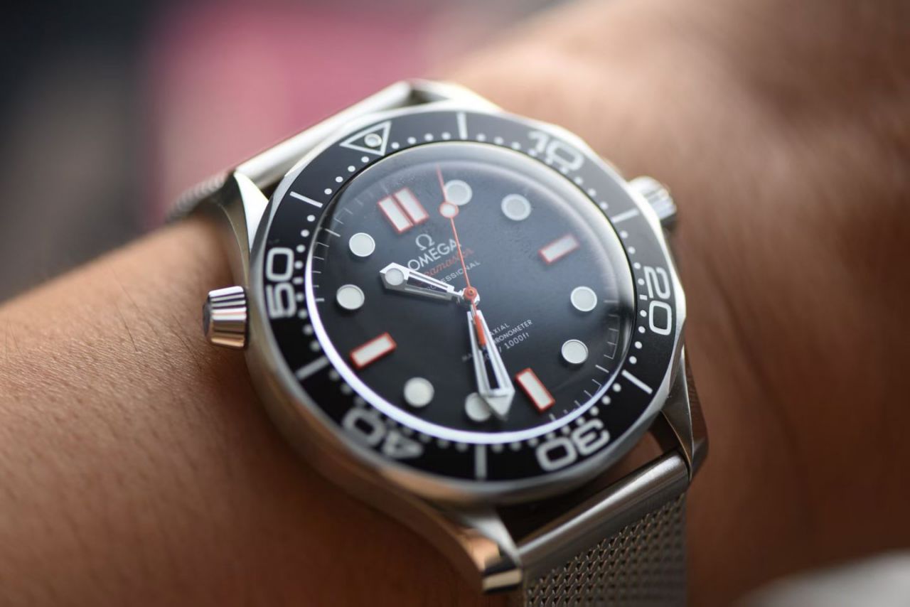 VS欧米茄海马系列210.30.42.20.01.018腕表 /  