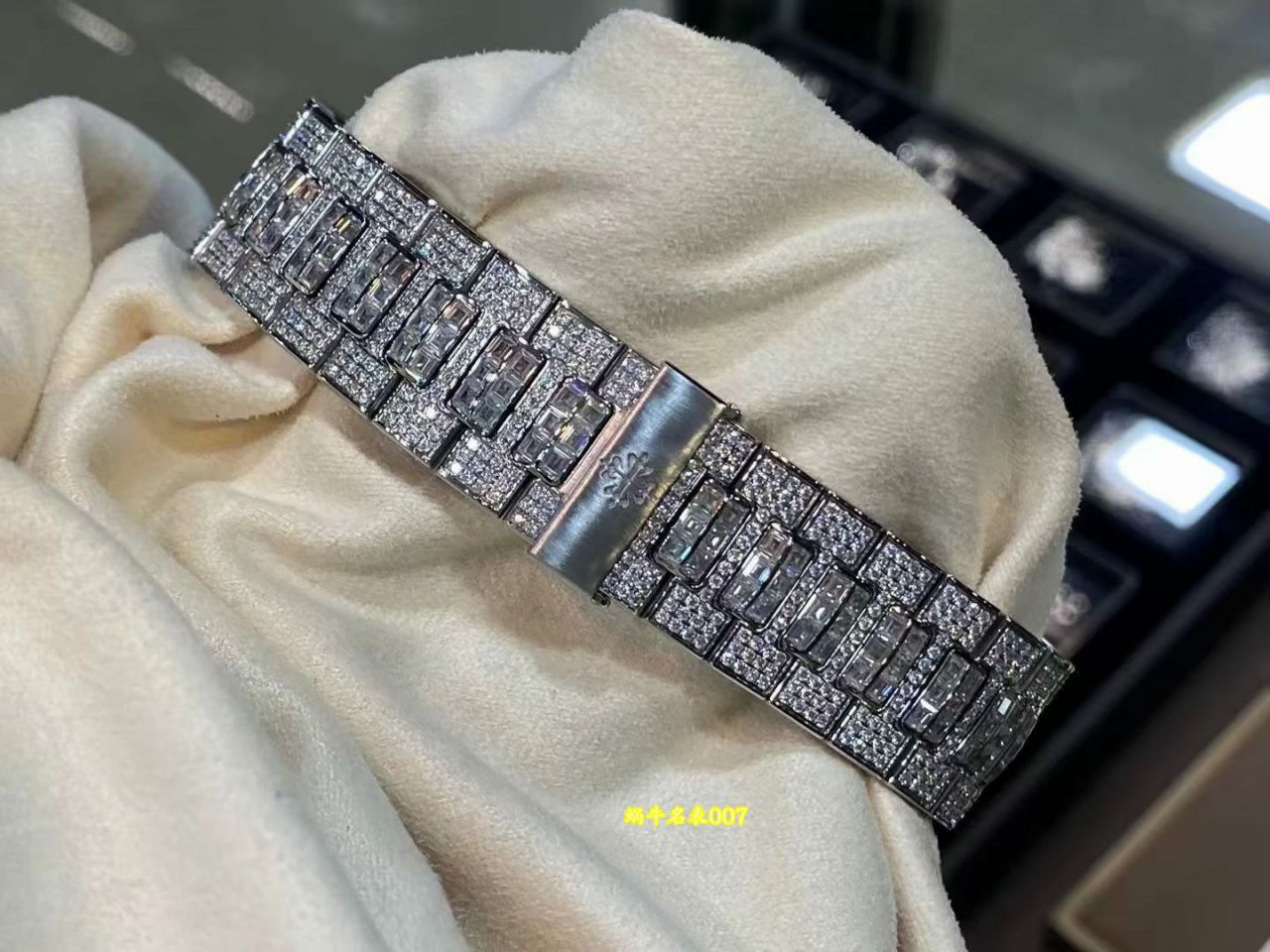 高端定制顶级后加工真钻百达翡丽运动优雅系列5724G-001腕表(鹦鹉螺) /  