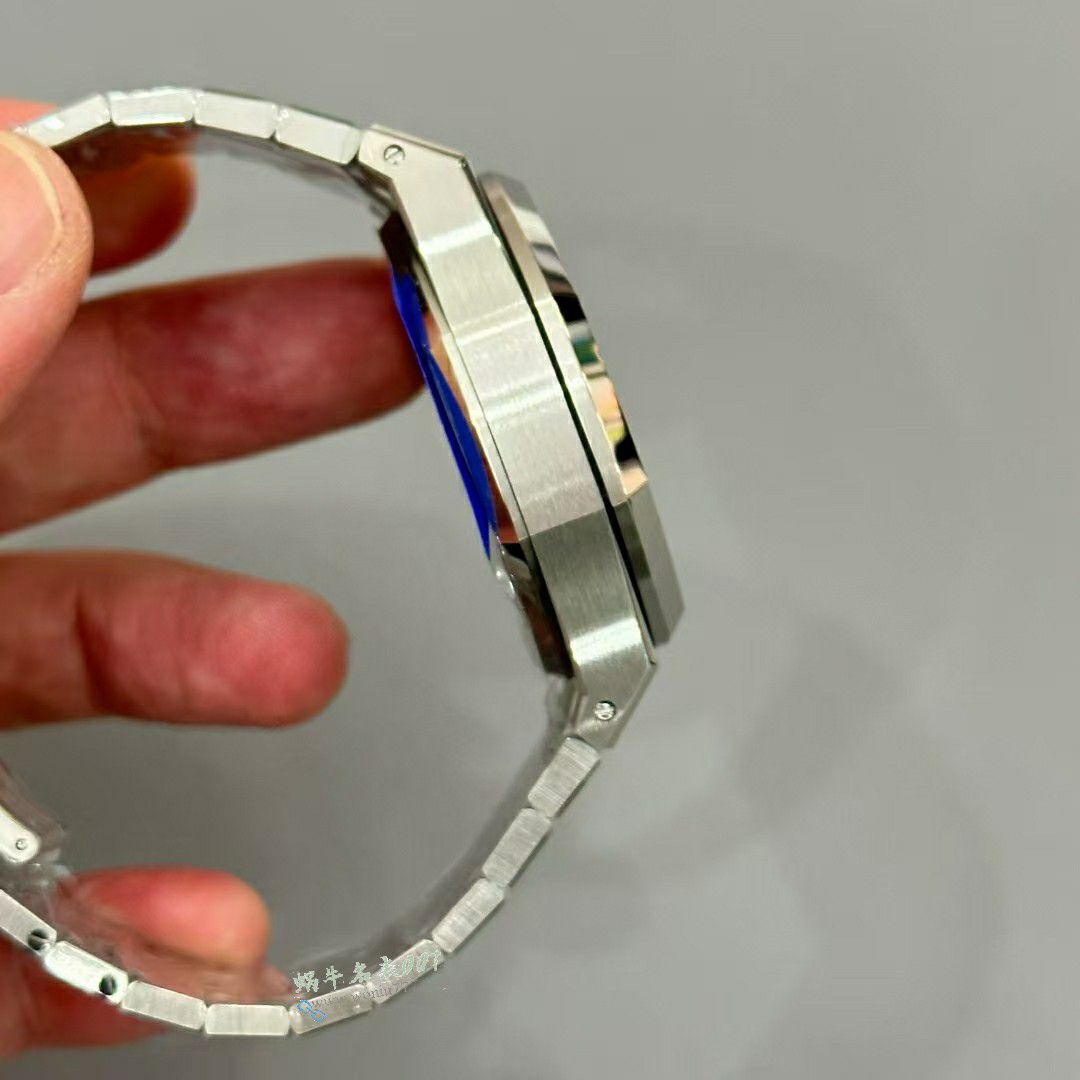 APS爱彼皇家橡树最好复刻高仿26240ST.OO.1320ST.08腕表 / AP310