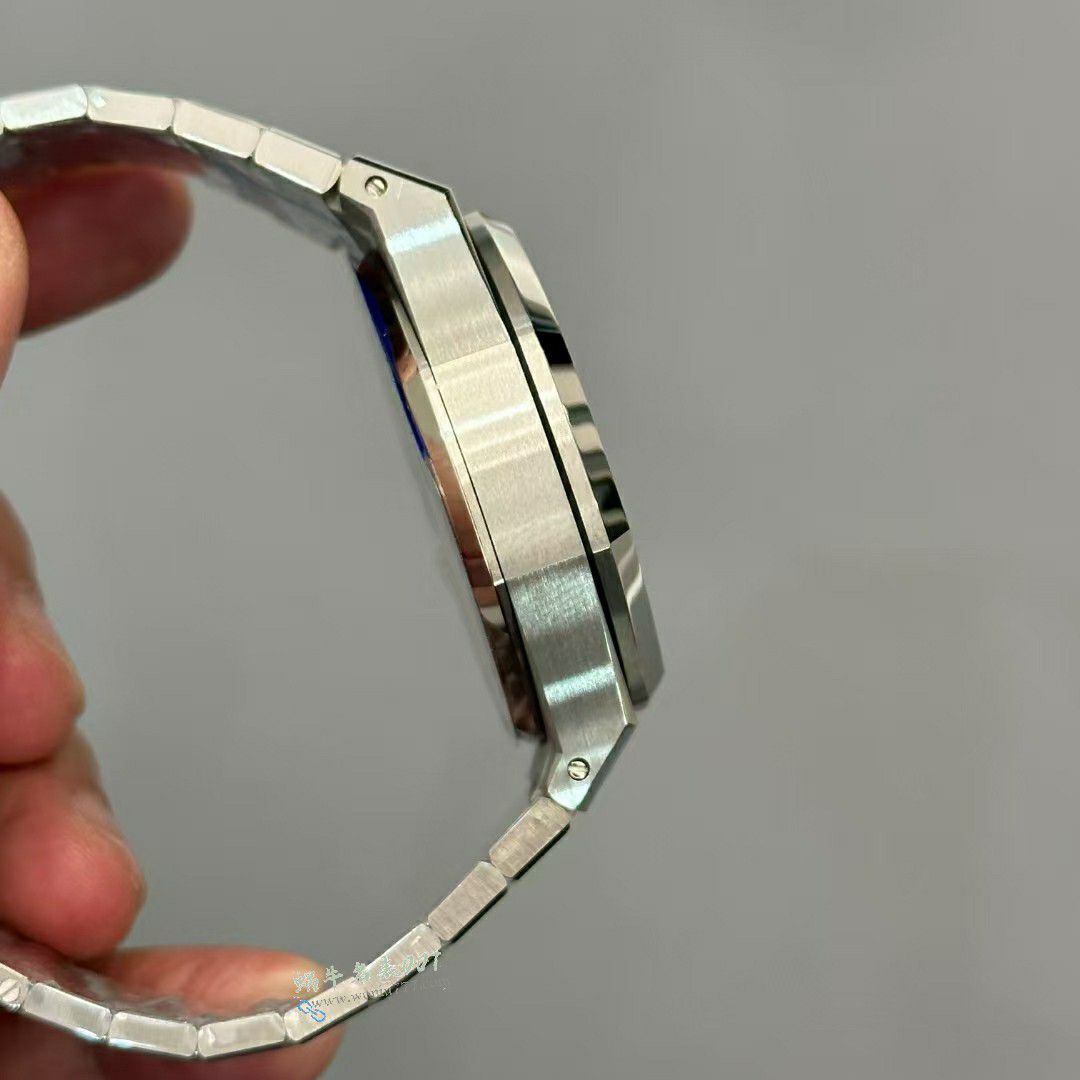 APS爱彼皇家橡树最好复刻高仿26240ST.OO.1320ST.08腕表 / AP308