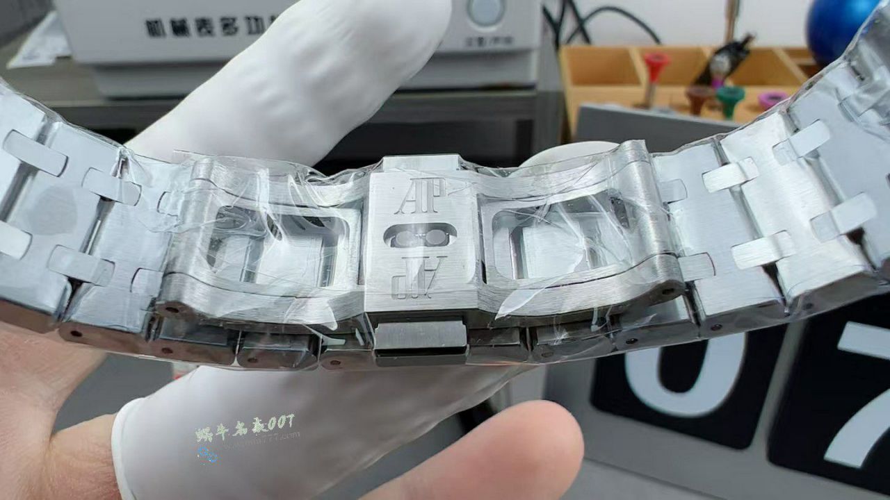 THB爱彼皇家橡树一比一复刻手表15407BC.GG.1224BC.01腕表 / AP312