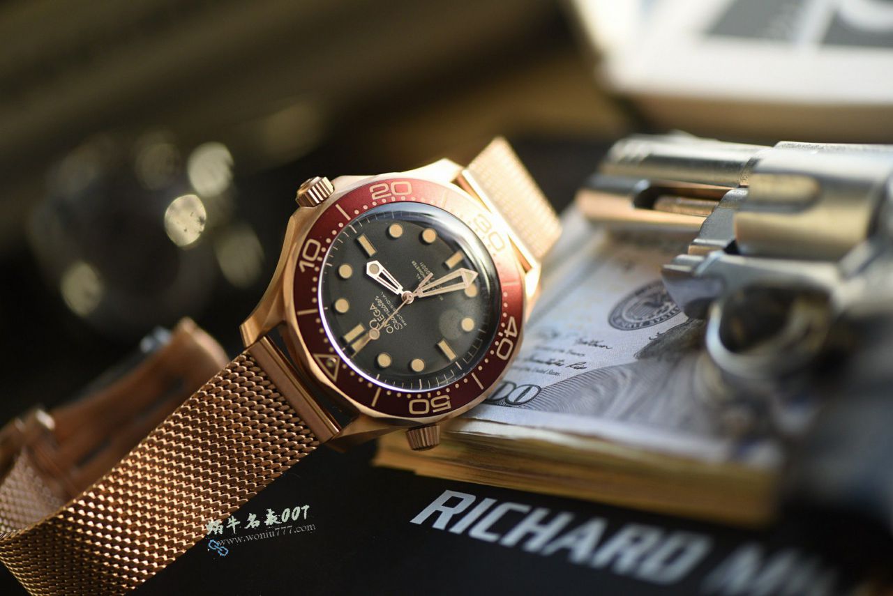 视频评测VS欧米茄青铜金无暇赴死210.90.42.20.01.003腕表 / VS829