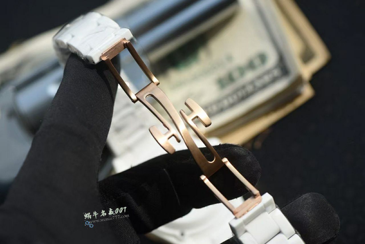 AET特别定制版白陶瓷 劳力士4130机芯彩虹迪通拿手表 / R983