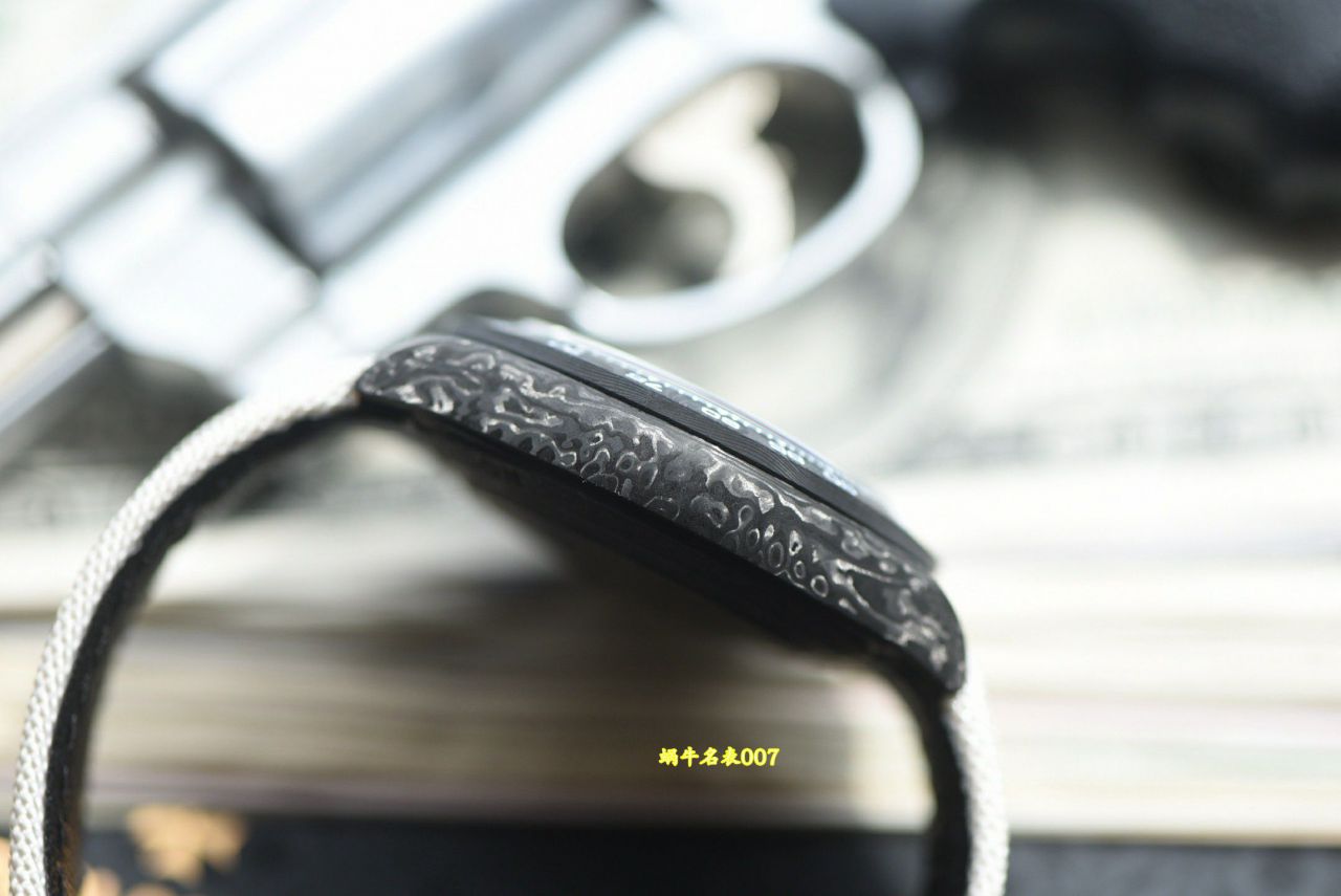 N厂行业最高版本Diw定制版ROLEX劳力士迪通拿全碳纤维壳腕表 / R988