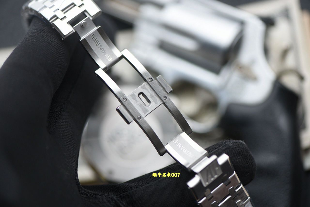 视频评测APW厂爱彼Audemars Piguet复刻皇家橡树26331ST.OO.1220ST.03腕表 / AP357