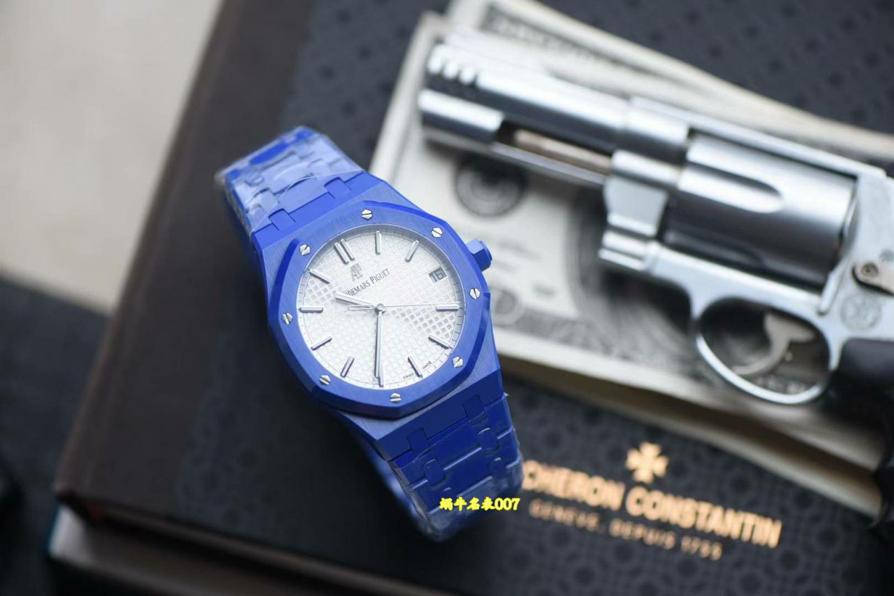 视频APS爱彼cal.4302一体机15500全陶瓷款式手表 / AP359