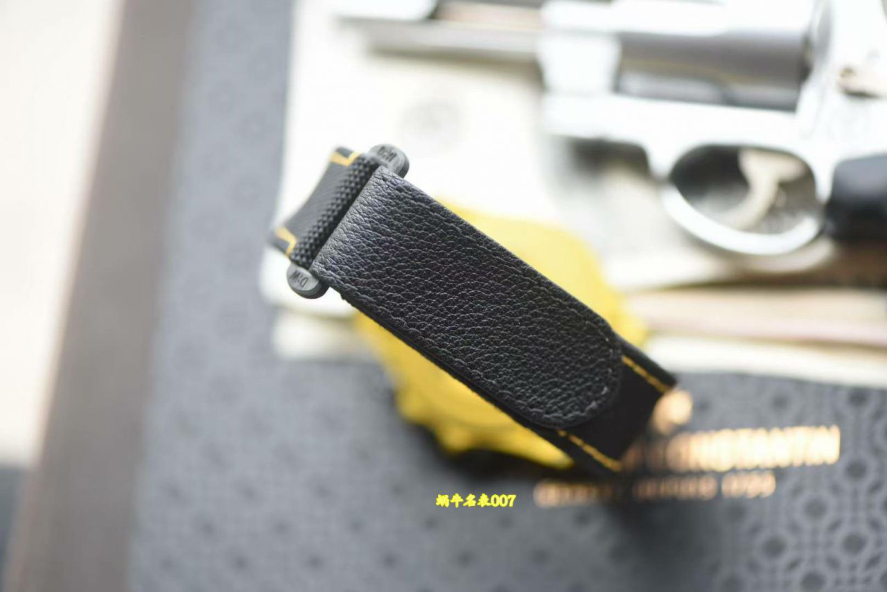 手表评测N厂Diw定制版ROLEX劳力士迪通拿大黄蜂全碳纤维壳腕表 / R1017