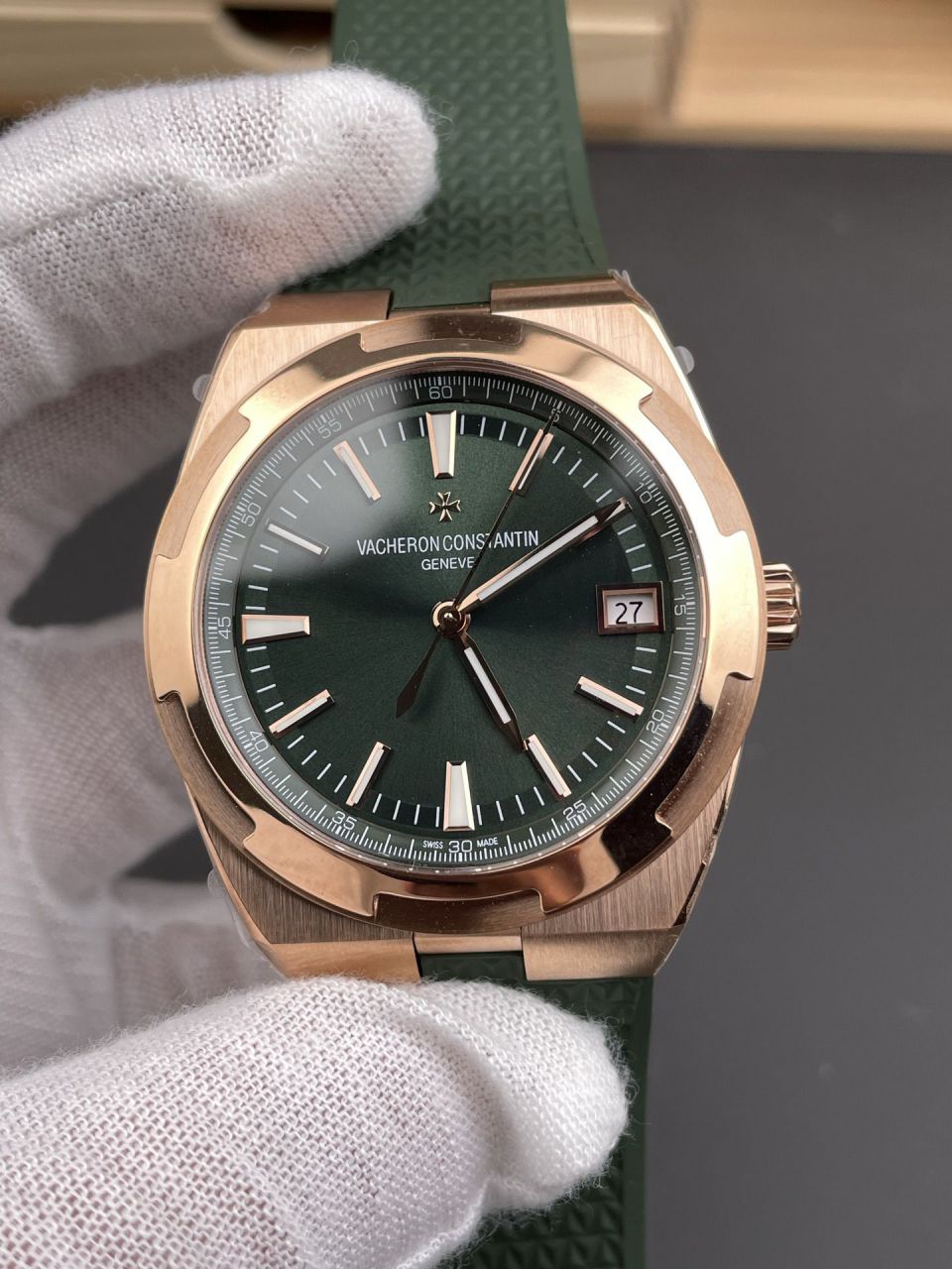 8F江诗丹顿纵横四海系列4520V/210R-B967腕表 / JS281