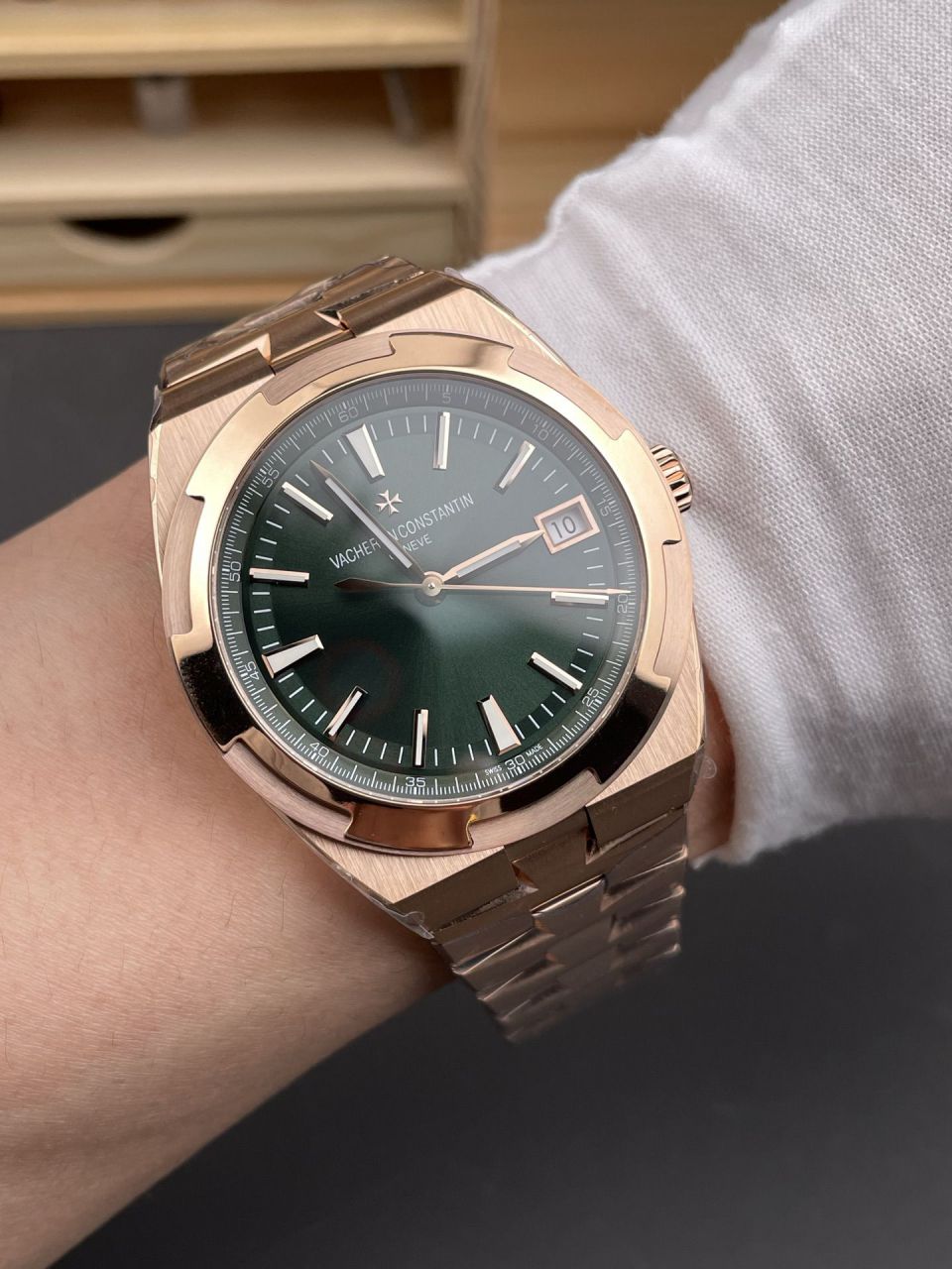 8F江诗丹顿纵横四海系列4520V/210R-B967腕表 / JS281