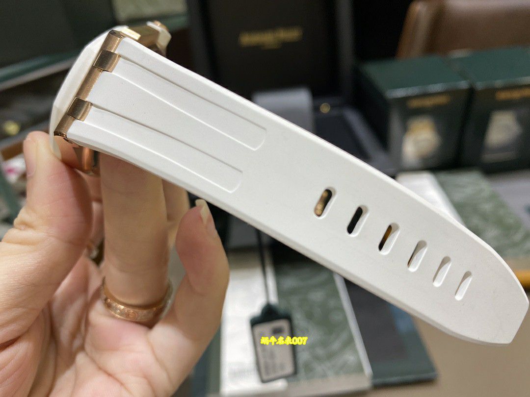 高端稀有品原单品质真钻女表爱彼皇家橡树离岸型复刻67540OK.ZZ.D010CA.01腕表 / AP367