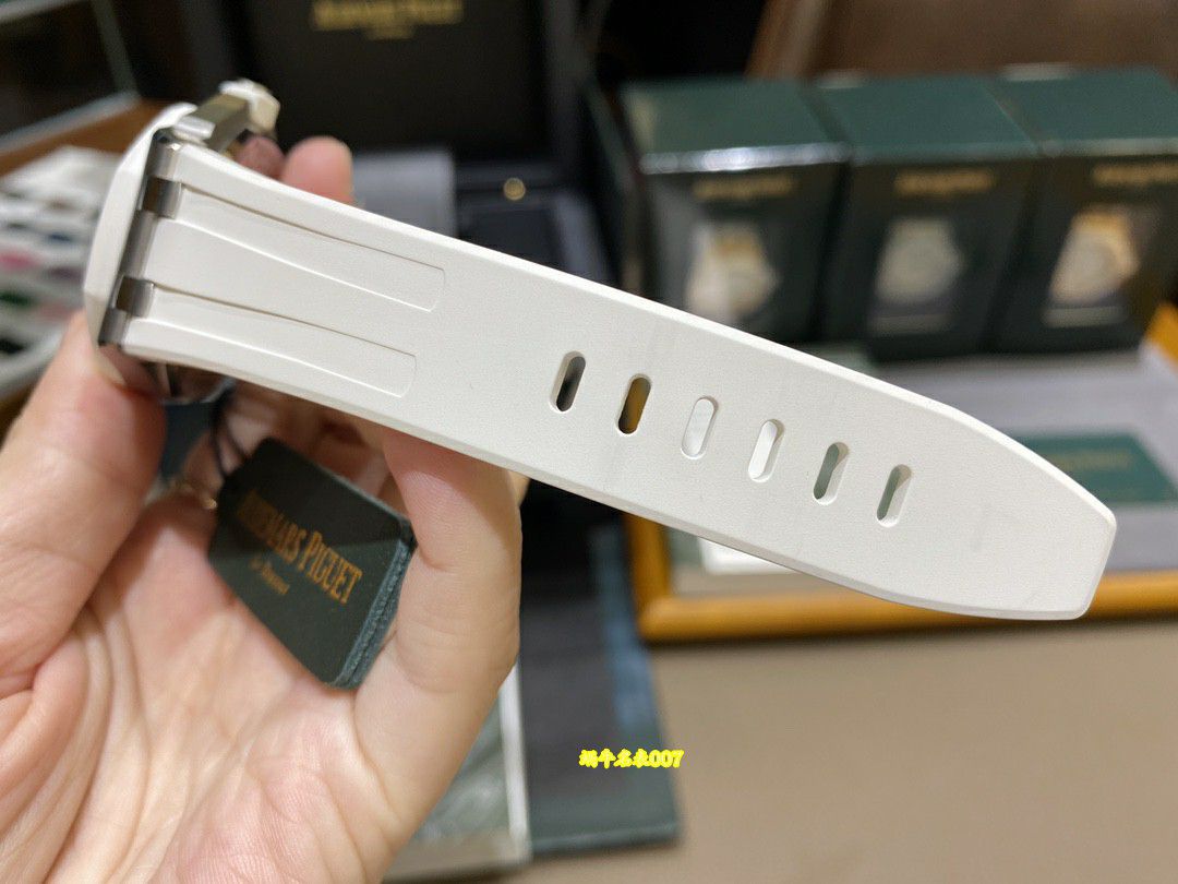 高端稀有品原单品质真钻女表爱彼皇家橡树离岸型复刻67540OK.ZZ.D010CA.01腕表 / AP367