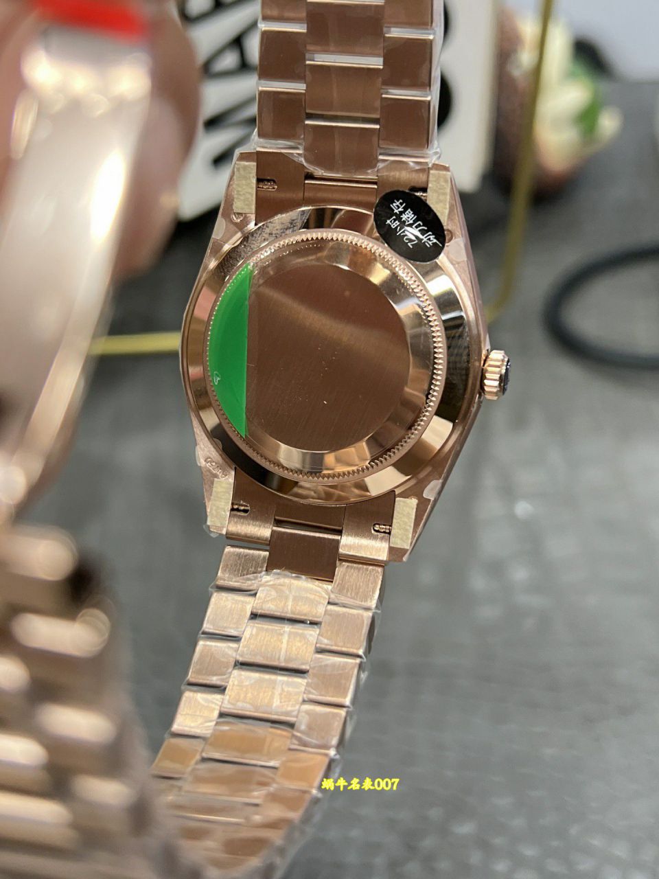 CBD配重劳力士星期日历型咖啡面m228235-0002腕表 / R1033