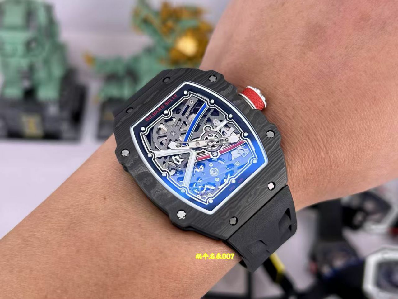 视频评测高端定制RICHARD MILLE 理查德米勒RM67-02 超级版～  紫色 最薄最轻最强卡塔尔 / RM67KATAER