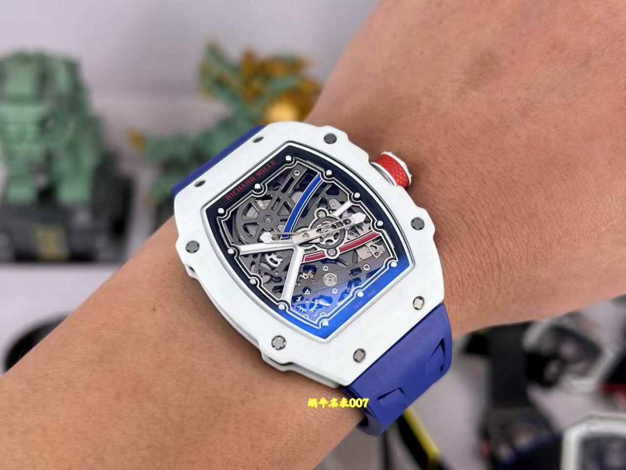 视频评测高端定制RICHARD MILLE 理查德米勒RM67-02 超级版～  紫色 最薄最轻最强卡塔尔 / RM67KATAER