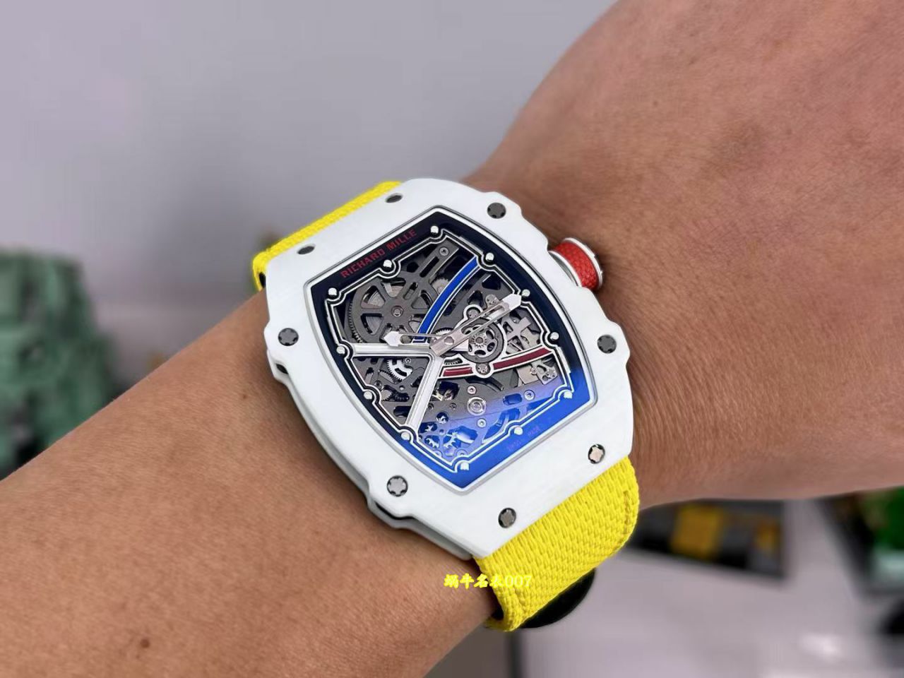 视频评测高端定制RICHARD MILLE 理查德米勒RM67-02 超级版～  紫色 最薄最轻最强卡塔尔 / RM67KATAER