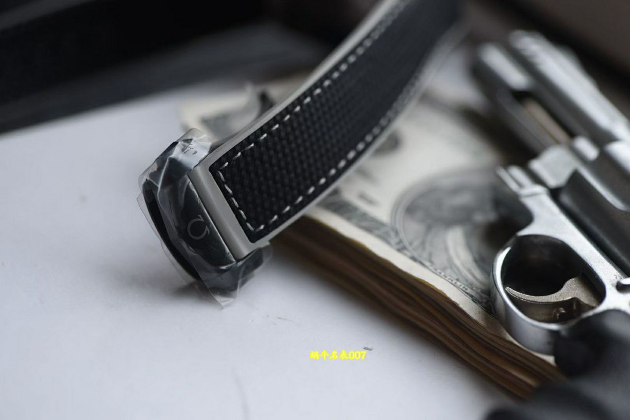 VS厂欧米茄顶级复刻手表海马世界时600米215.92.46.22.01.006腕表 / VS833