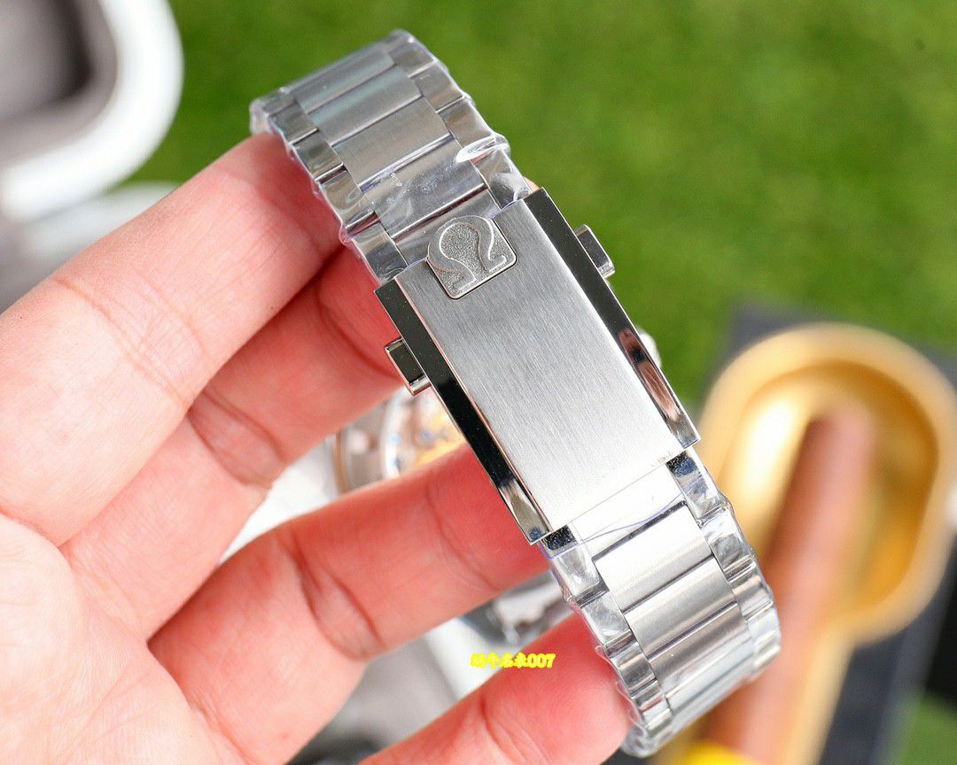 OM欧米茄超霸专业月球表 310.30.42.50.01.002腕表 / VS839