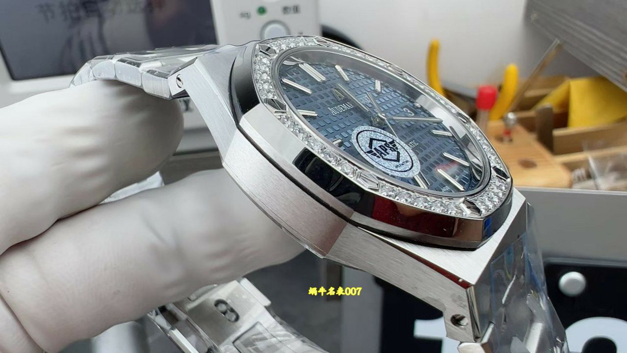 APS厂一体机爱彼皇家橡树系列15451ST.ZZ.1256ST.03腕表 / AP379