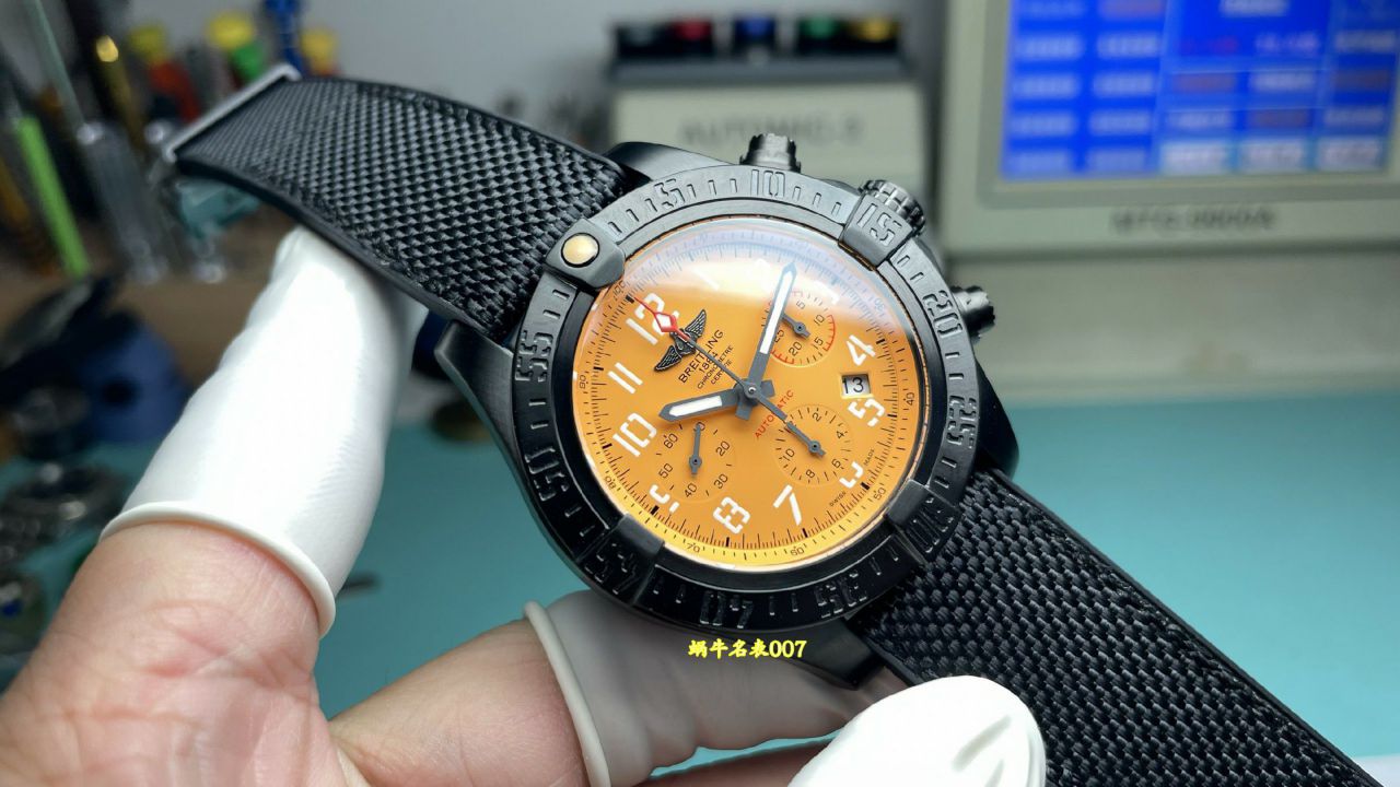 BLS百年灵黄狼复仇者系列XB0180E4.I534.253S.X20D.4腕表 /  