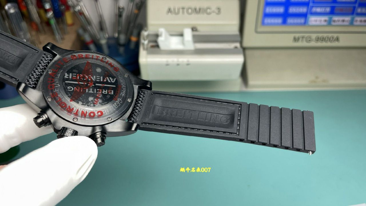 BLS百年灵黄狼复仇者系列XB0180E4.I534.253S.X20D.4腕表 /  