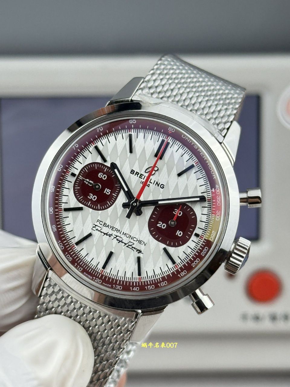 BLS新品 V2系列独家B01自动上铉机械机芯 百年灵 B01计时腕表（折叠扣） /  