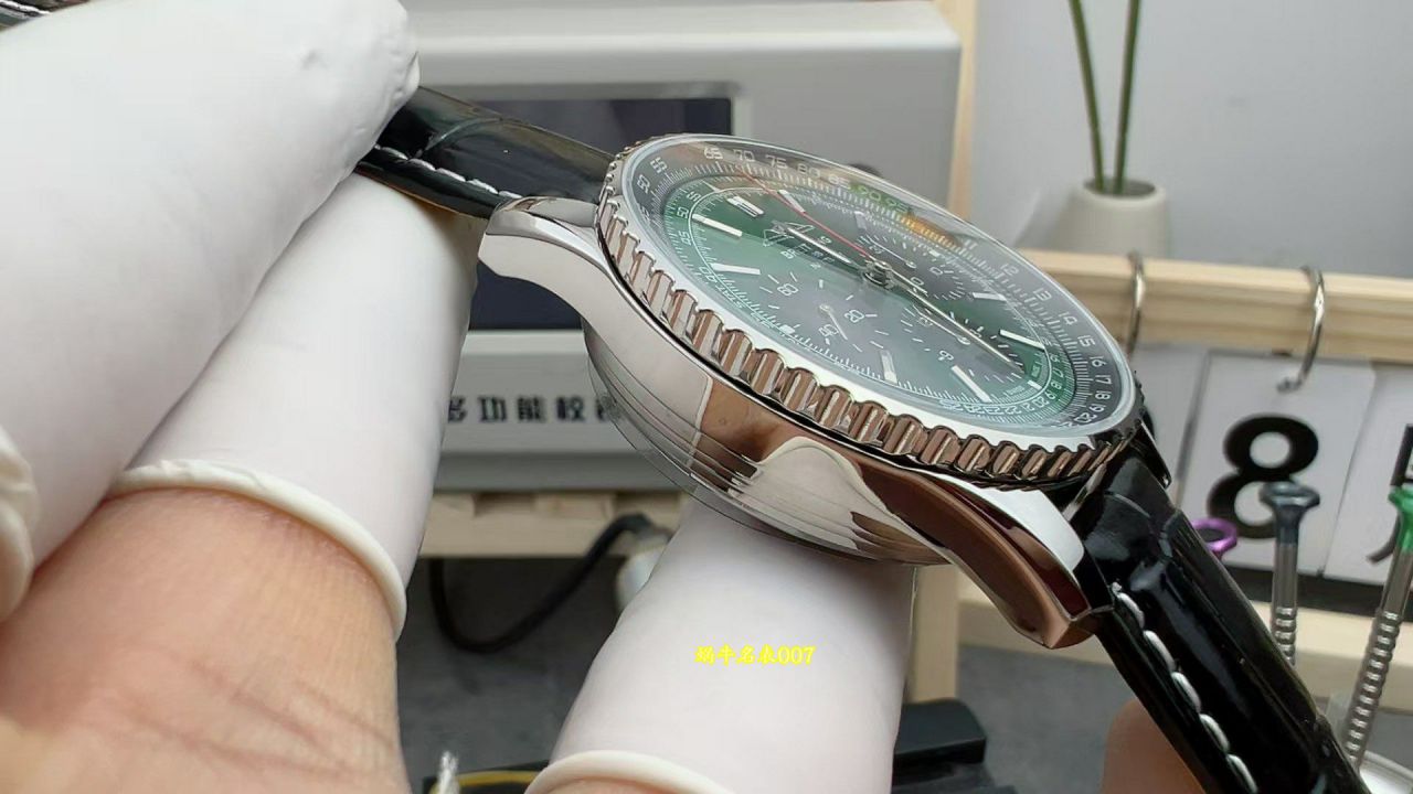 BLS百年灵航空计时系列AB0138241L1P1腕表 /  