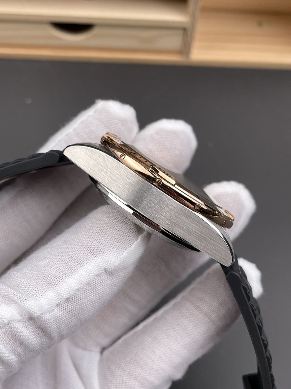 BLS百年灵机械计时系列UB0134101B1S1腕表 /  