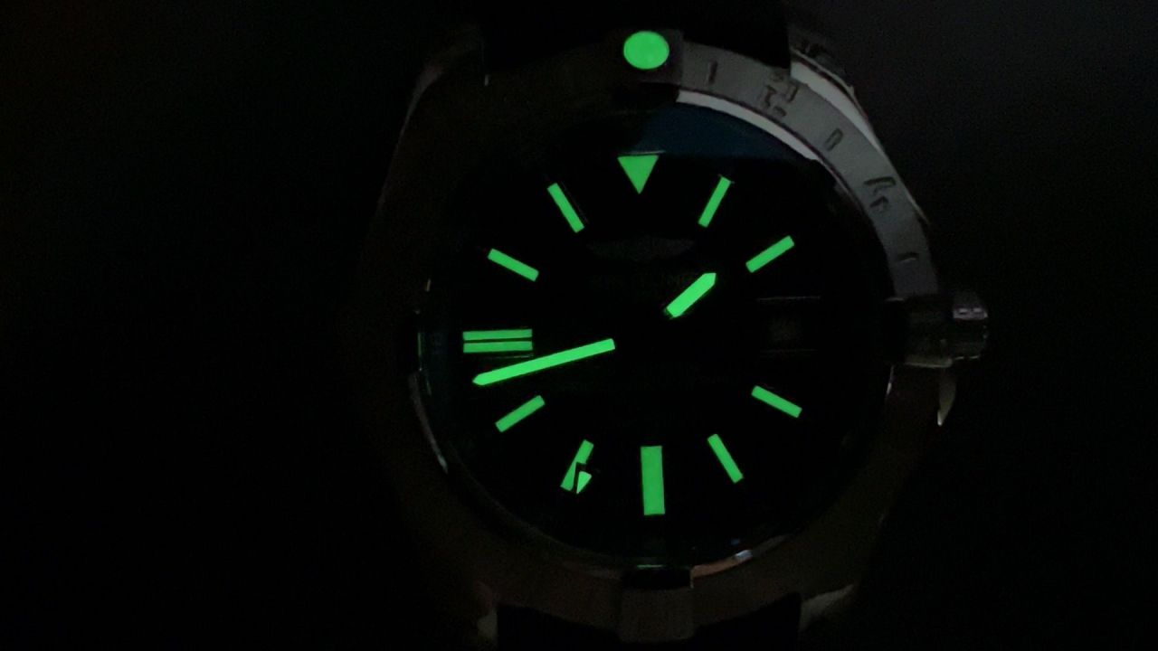 BLS百年灵复仇者系列A1733110.BC30.169A腕表 /  