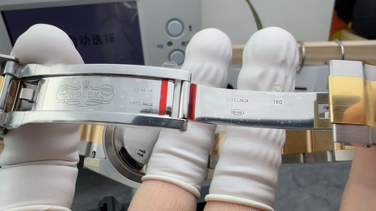 VS劳力士潜航者二代116613LB-0005 蓝盘腕表(间金蓝鬼) /  