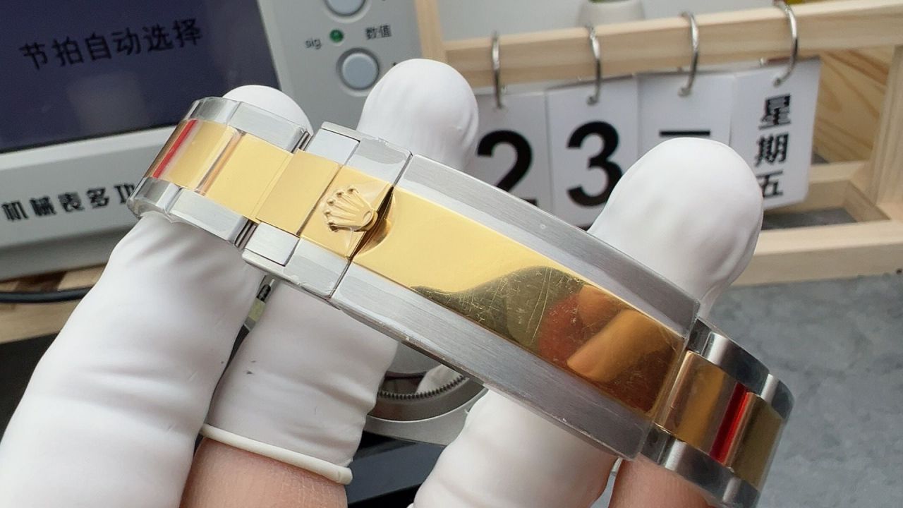 VS劳力士潜航者二代116613LB-0005 蓝盘腕表(间金蓝鬼) /  