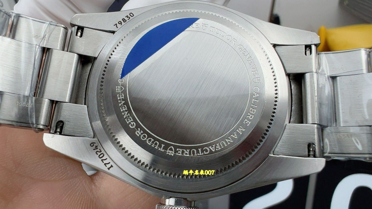 ZF帝舵碧湾系列M79830RB-0001复刻腕表(碧湾可乐圈) /  