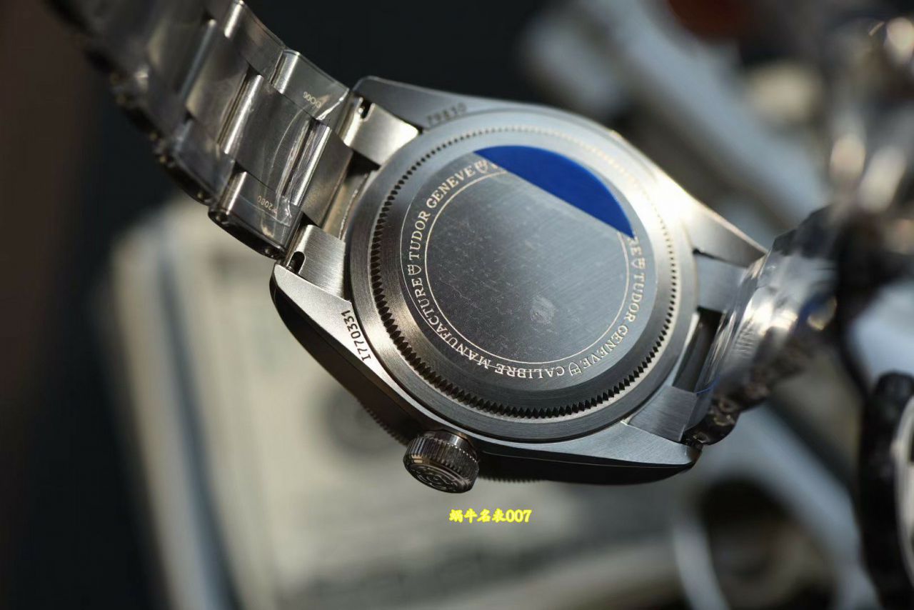 ZF帝舵碧湾系列M79830RB-0001复刻腕表(碧湾可乐圈) /  