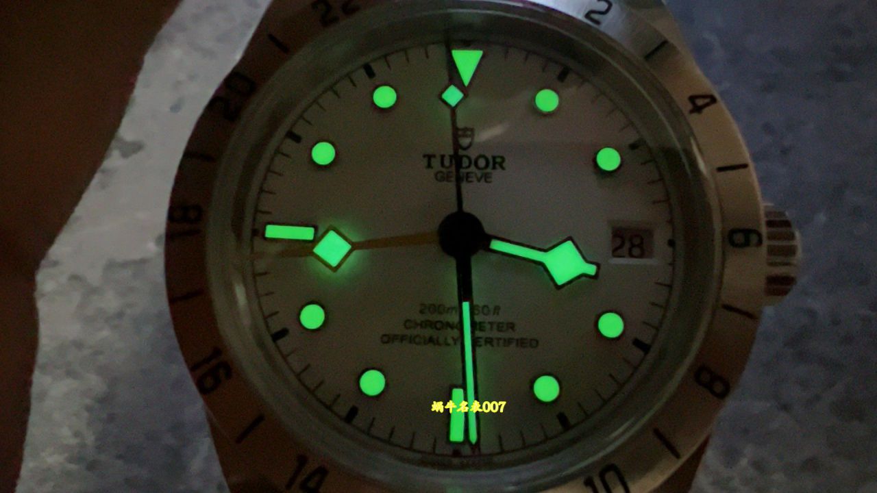 ZF帝舵碧湾GMT复刻手表M79470-0004腕表 /  